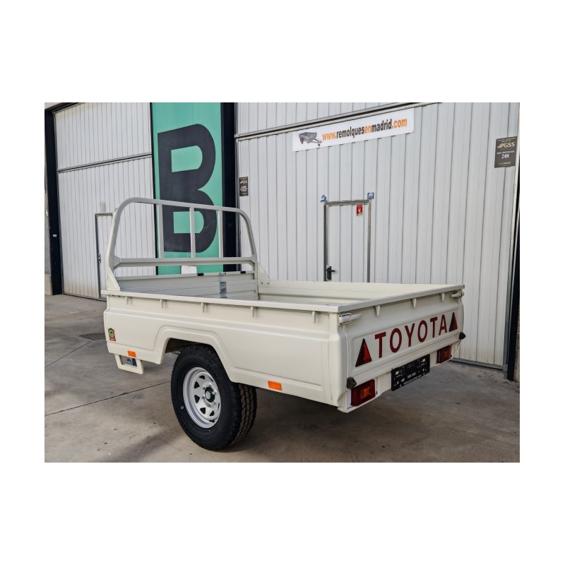 Remolque Toyota Hilux