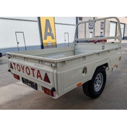 Remolque 750 kg Hilux con freno