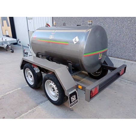 Remolque depósito de combustible