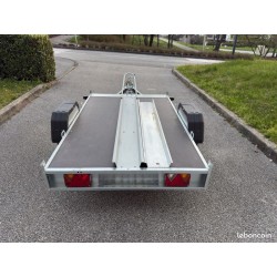 Remolque 1 moto plegable piso completo