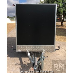 Remolque caja cerrada 750 kg
