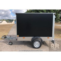 Remolque caja cerrada 750 kg
