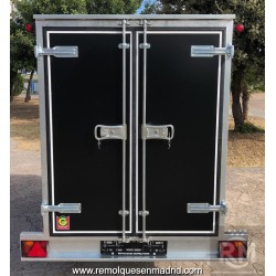 Remolque caja cerrada 750 kg